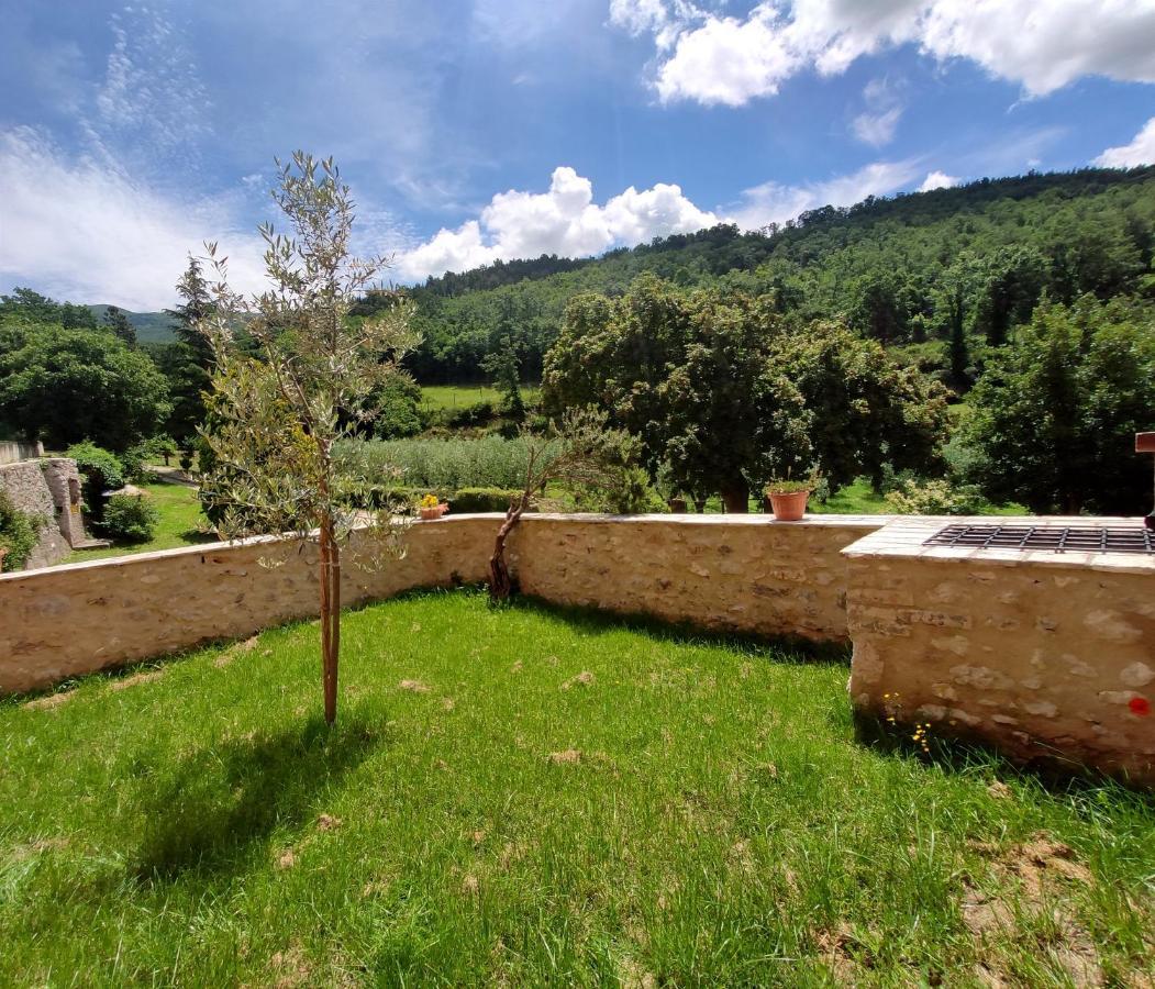B&B I Martelli Trevi Bagian luar foto