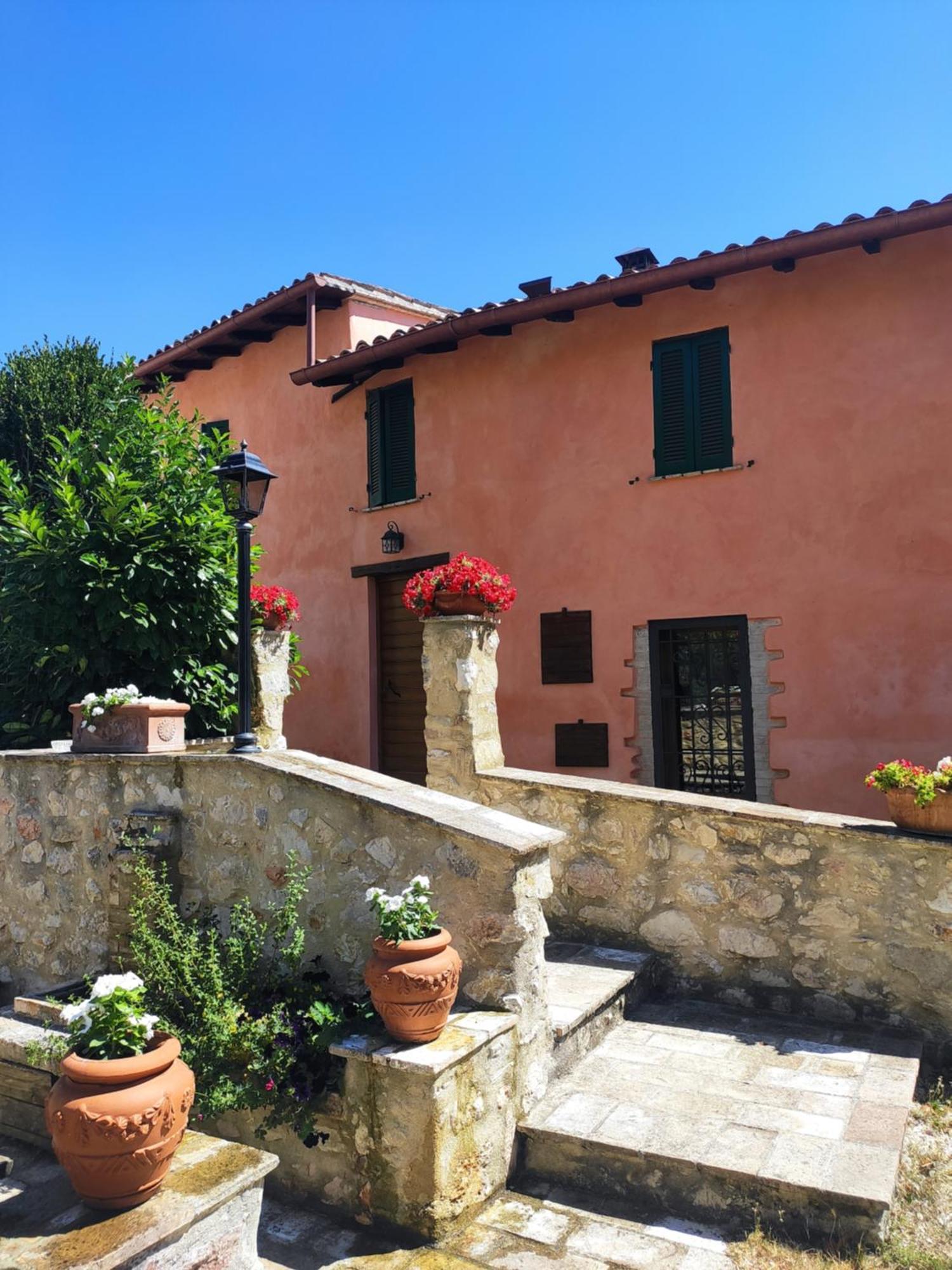 B&B I Martelli Trevi Bagian luar foto